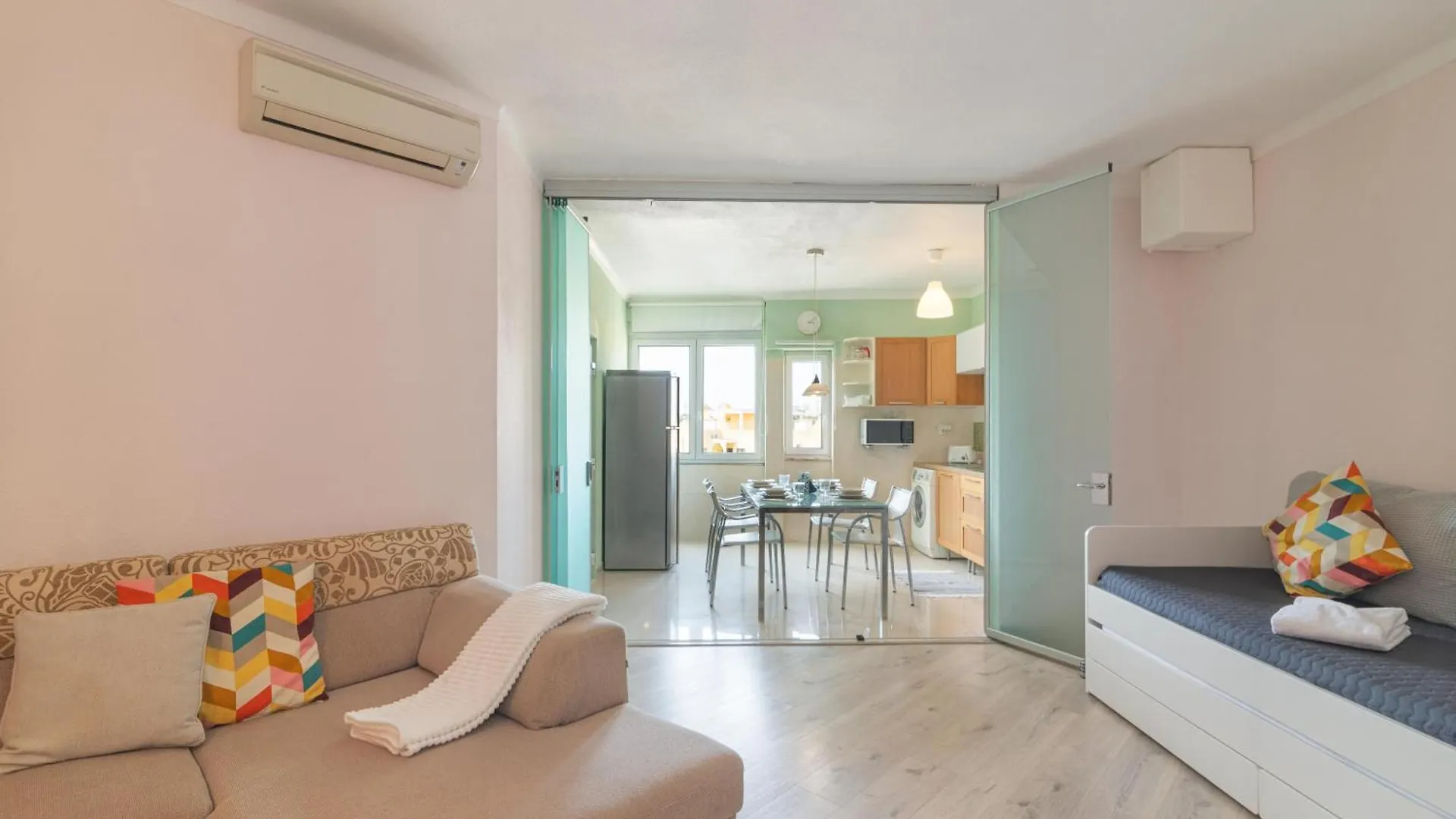 Apartamento Patio Da Rocha - Silhueta Citadina Portimão