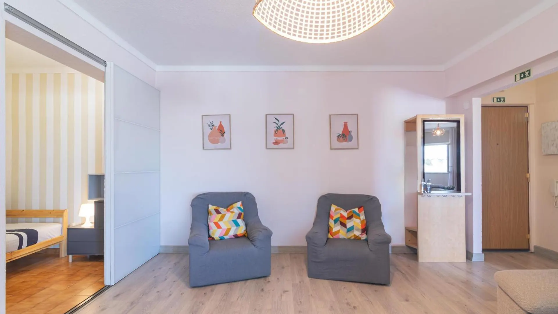 Apartamento Patio Da Rocha - Silhueta Citadina Portimão